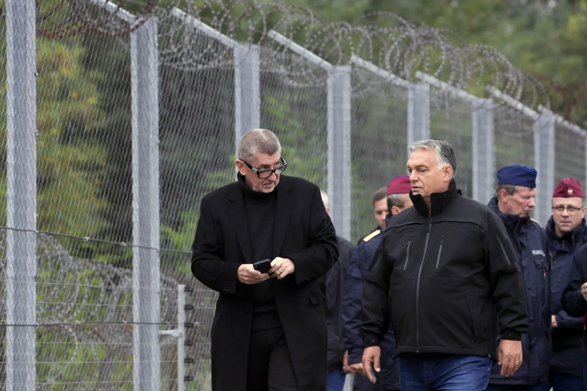 Orbán i Babiš na granicy serbsko-węgierskiej.