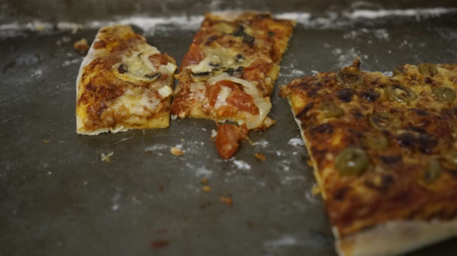 Awantura o pizzę Makłowicza w Biedronce. Wszystko przez jedno zdjęcie Awantura o pizzę Makłowicza w Biedronce. Wszystko przez jedno zdjęcie