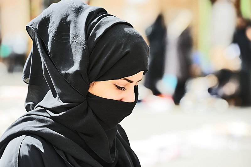 "Honorowa" przemoc wobec kobiet znajduje wciąż spore poparcie wśród muzułmańskiej młodzieży.