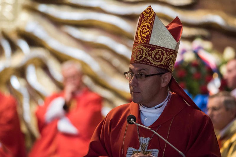 Prymas Polski Wojciech Polak przejął tereny od parafii ze Stawu.