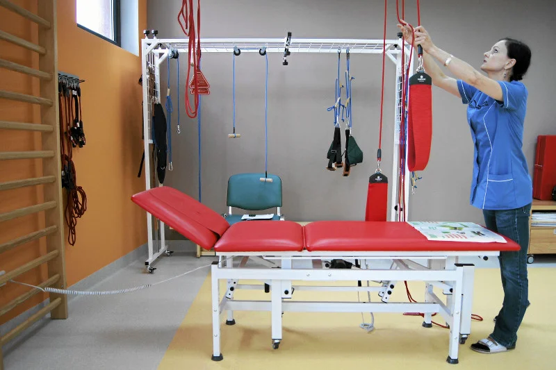 Chorzy czekają na rehabilitację średnio 9 miesięcy.
