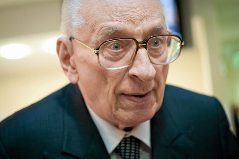 Skąd niechęć polityków PiS wobec prof. Bartoszewskiego?