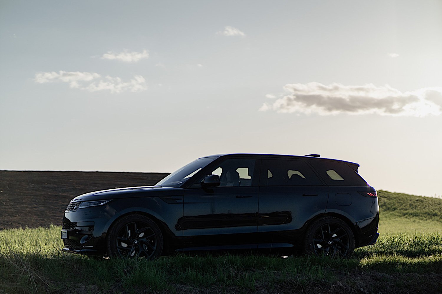 Range Rover Sport urzeka. W wersji PHEV nawet bardzo.