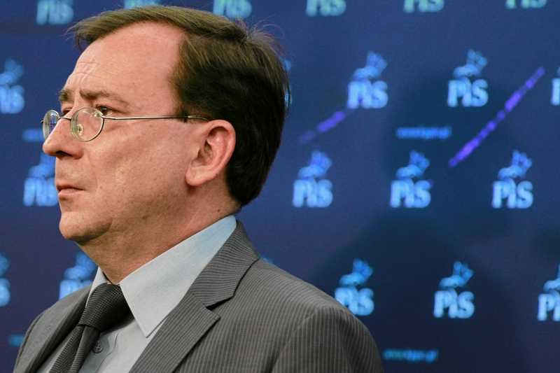 Mariusz Kamiński, były szef CBA, odrzuca zarzuty sędziego Igora Tulei.