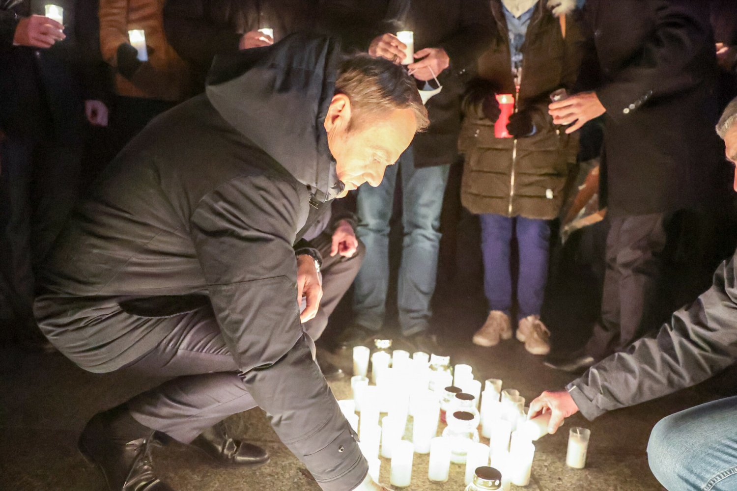 W Warszawie upamiętniono ofiary pandemii. Wziął w nich udział Donald Tusk.