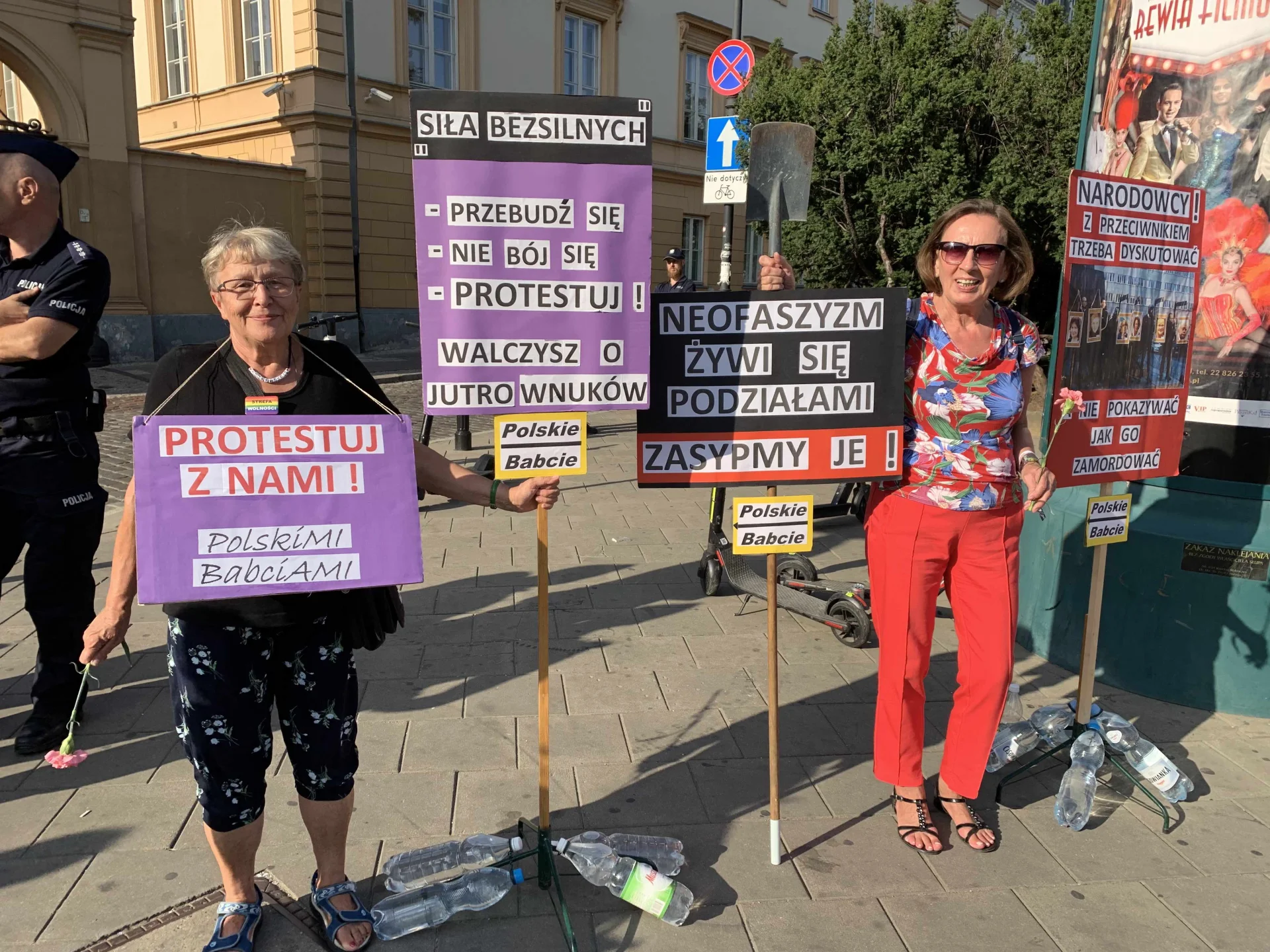 Polskie Babcie. Babcia Anna i babcia Kasia. Fot. Damian Maliszewski