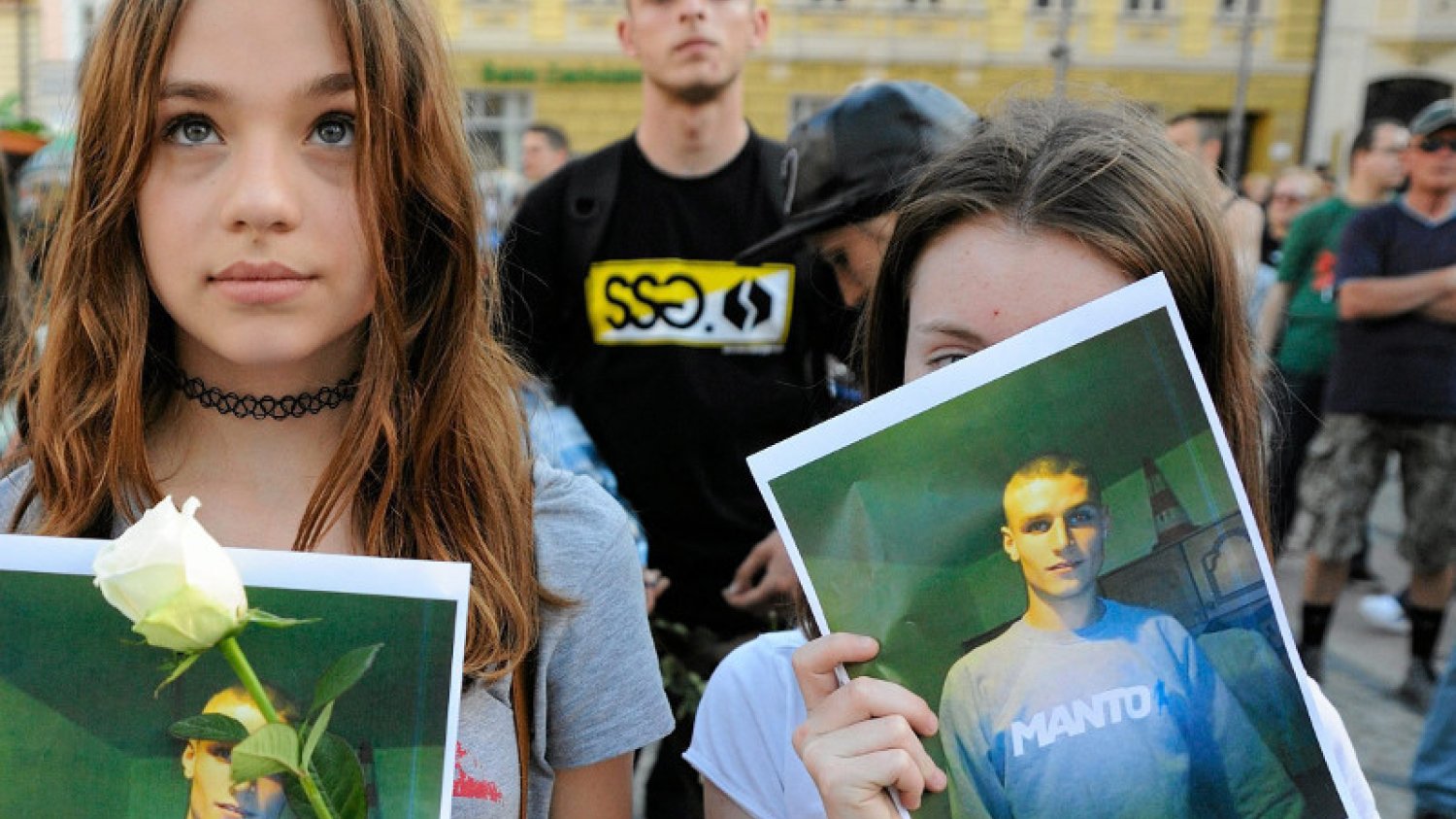 25-letni Igor zmarł po przesłuchaniach na wrocławskim komisariacie. Po jego śmierci odbył się marsz mieszkańców sprzeciwiających się brutalności policji.