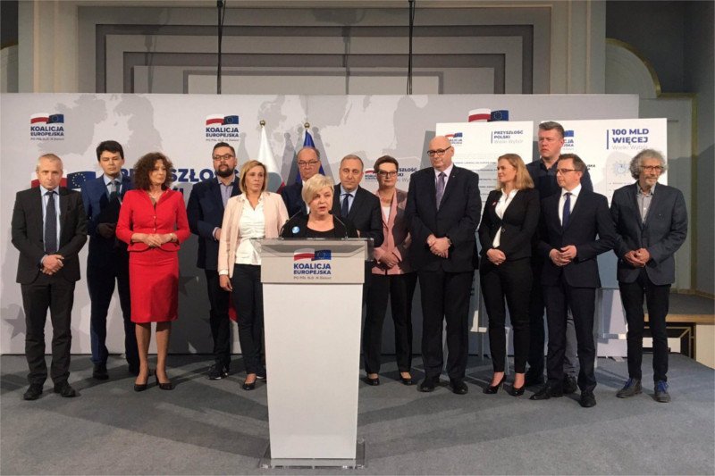 Koalicja Europejska zasiliła swoje szeregi nowymi siłami politycznymi i społecznymi.