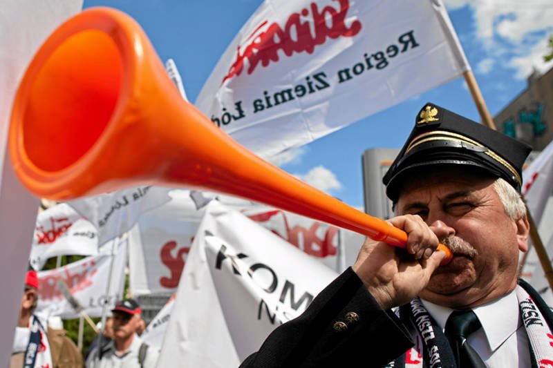 Polscy politycy niezbyt chętnie słuchają głosu obywateli, kiedy ci chcą się wypowiedzieć w referendach.