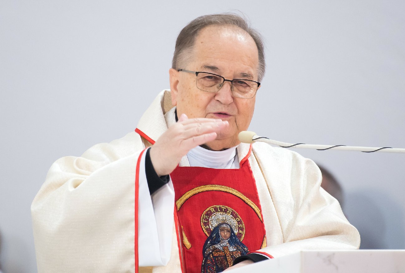 Miliony dla uczelni Tadeusza Rydzyka. AKSiM mówi, dlaczego bierze pieniądze od rządu i Przemysława Czarnka.