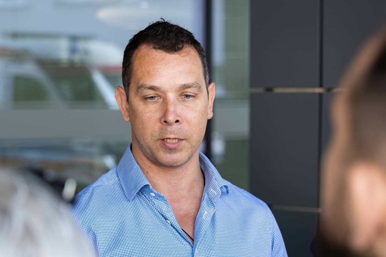 Profesor Miłosz Parczewski ostrzega przed zwiastunami, które były już widoczne wcześniej w naszym kraju przed trzecią falą pandemii koronawirusa.