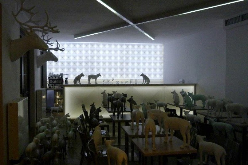 Pure Bar w galerii Pies czy Suka