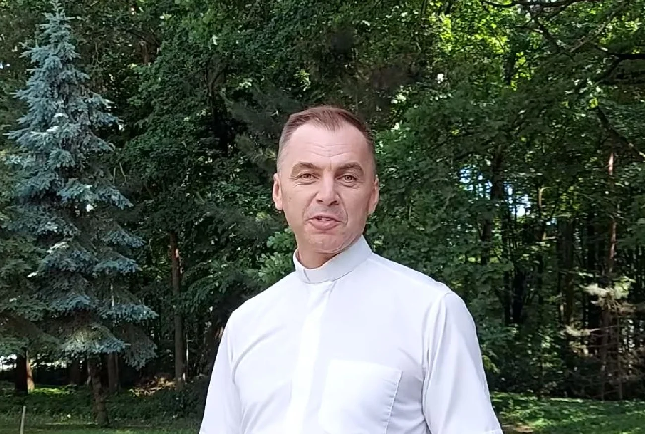 Pisał do Oli "sz**to", "s*ko". Kuria natychmiast zawiesiła księdza