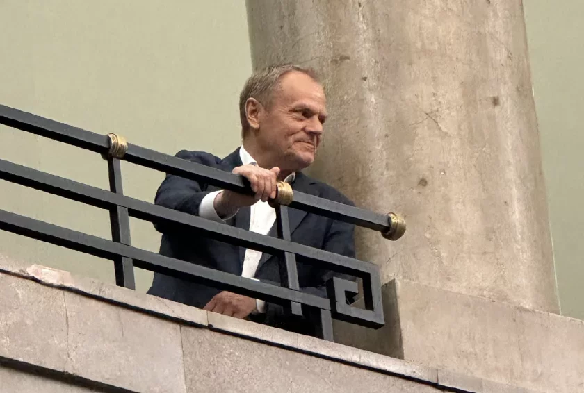 Sondaż: Czy koalicja opozycji przetrwa? Polacy darzą Tuska sporym zaufaniem