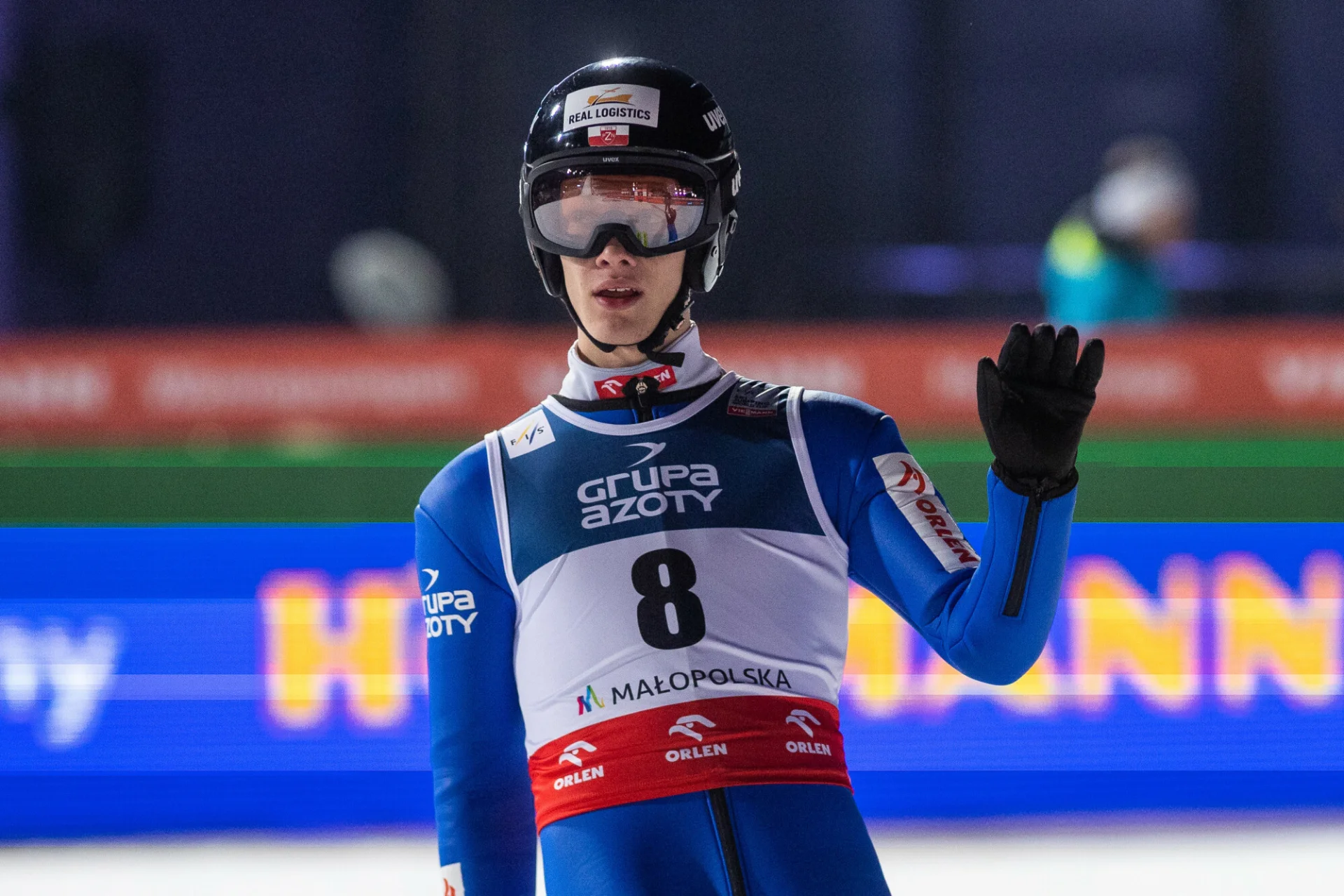 Skandal na skoczni i medal MŚ dla Polski. Sędziowie na koniec zepsuli rywalizację