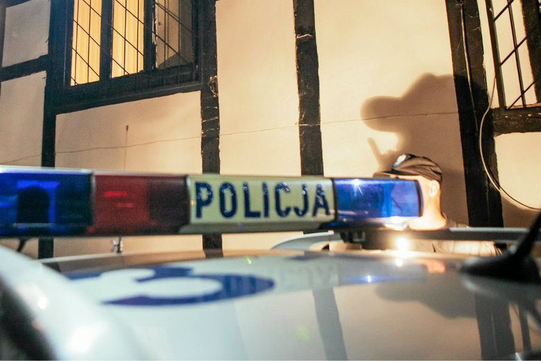 Policja złapała kierowcę, który wjechał w przystanek we Wrocławiu.