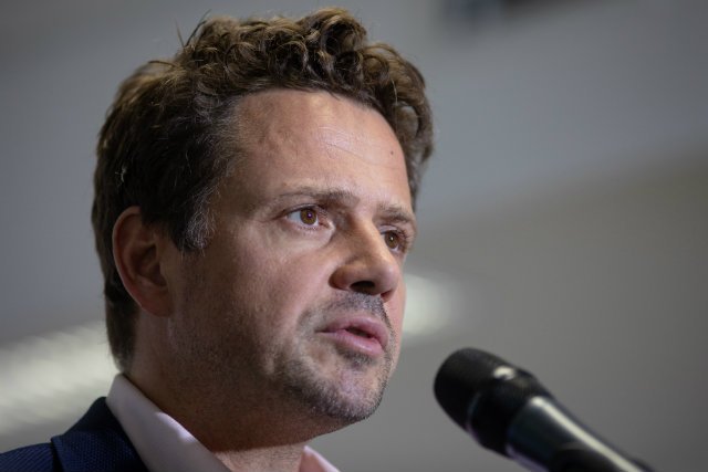 Prokuratura w Piotrkowie Trybunalskim wszczęła śledztwo w sprawie rzekomego nielegalnego finansowania kampanii wyborczej przez Rafała Trzaskowskiego w 2009 r.