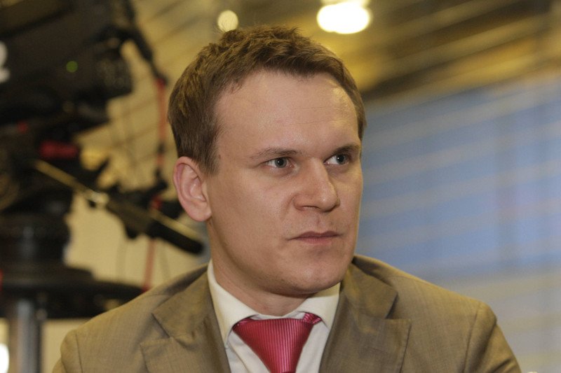 Poseł Tarczyński (PiS), znany z obraźliwych wypowiedzi, chce... walczyć z mową nienawiści.