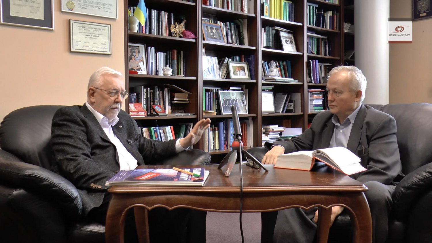 Były sędzia Trybunału Konstytucyjnego Jerzy Stępień rozmawia z Andrzejem Dominiczakiem