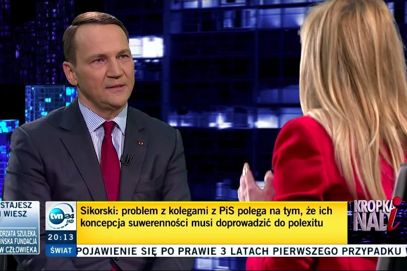 Europoseł Radosław Sikorski (KO) stanowczo zaprotestował przeciw cytowaniu treści nielegalnych podsłuchów przez Monikę Olejnik.