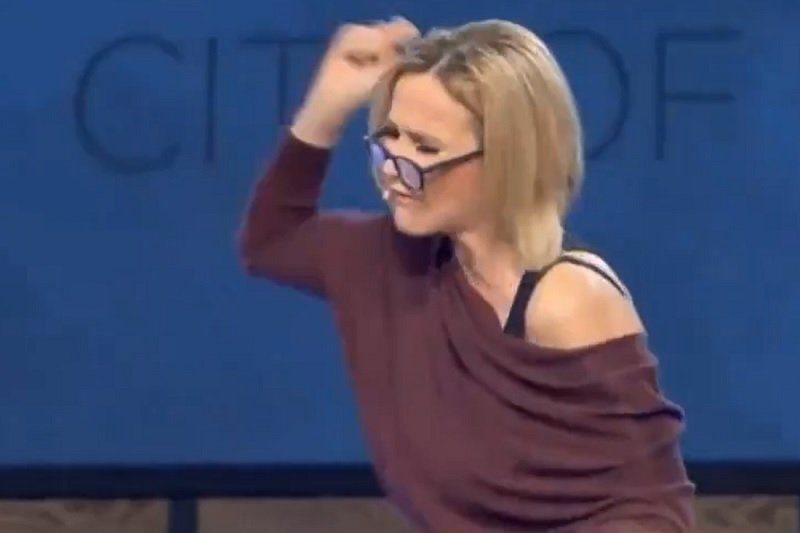 Kaznodziejka Donalda Trumpa odprawiła dziwny rytuał.