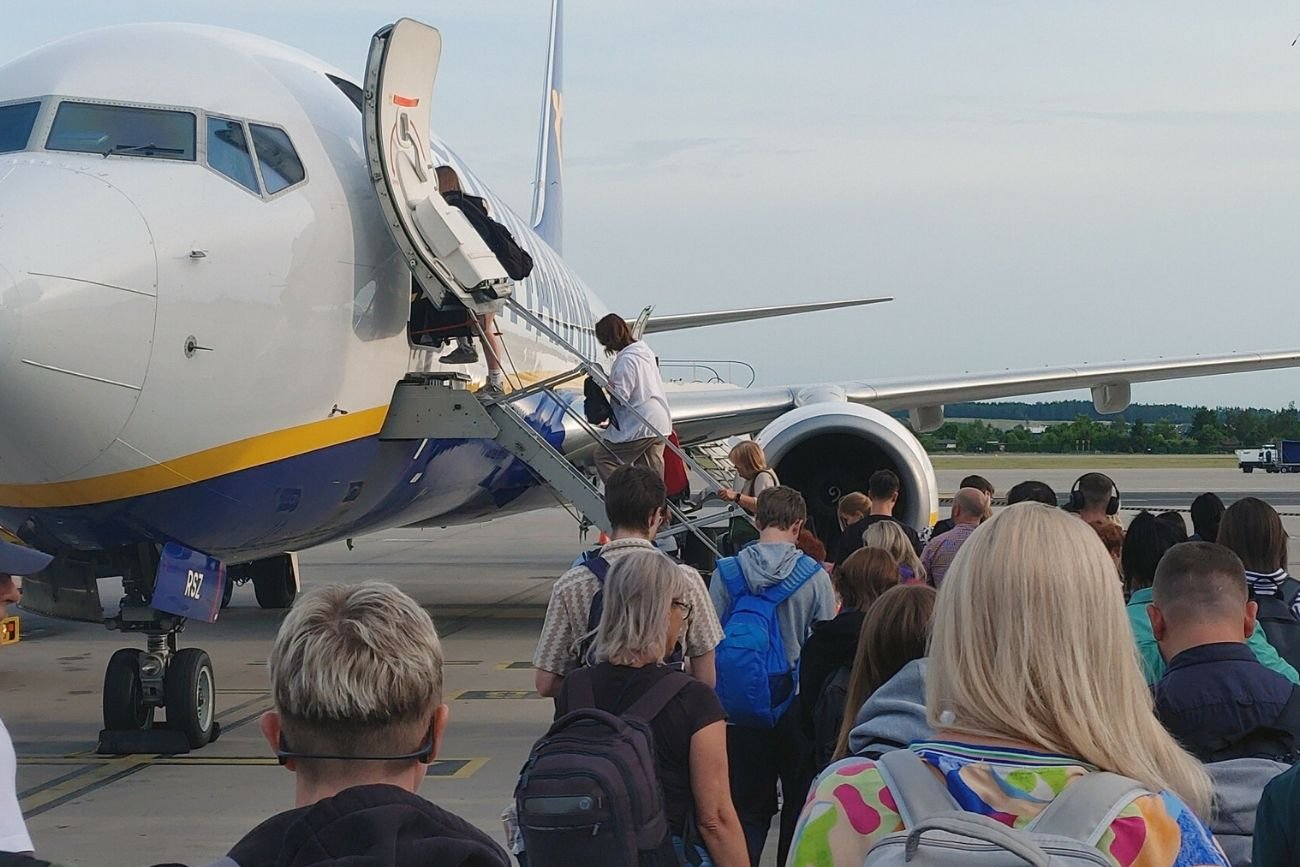 Ryanair ściga za niewymiarowe bagaże