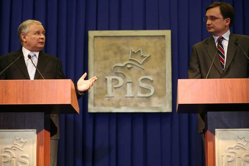 Prezes PiS Jarosław Kaczyński i Zbigniew Ziobro