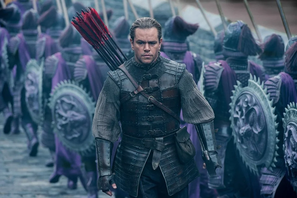 "Wielki Mur" to doskonały przykład trendu, w stronę którego idzie rozrywkowe chińsko-amerykańskie kino. Mało ambitne, ale efektowne.