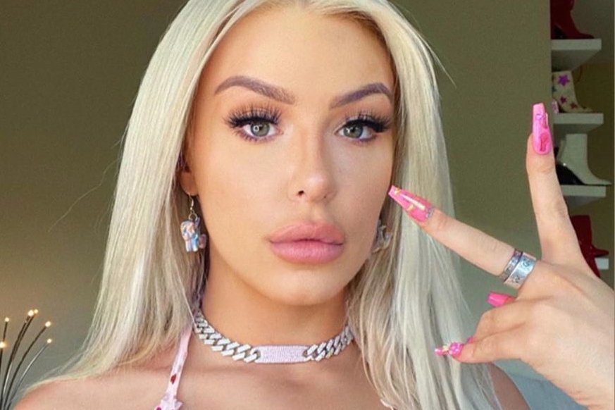 22-letnia Tana Mongeau ma niemoralną propozycję dla swoich fanów