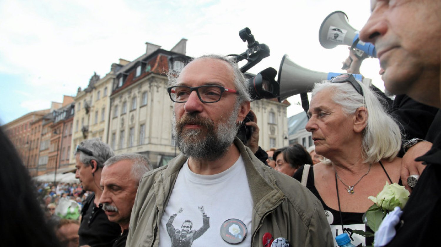 W 2015 roku, Mateusz Kijowski w ciągu roku miał zarobić... 3 złote. Mimo to, prokuratura umorzyła postępowanie w  sprawie niepłacenia alimentów.