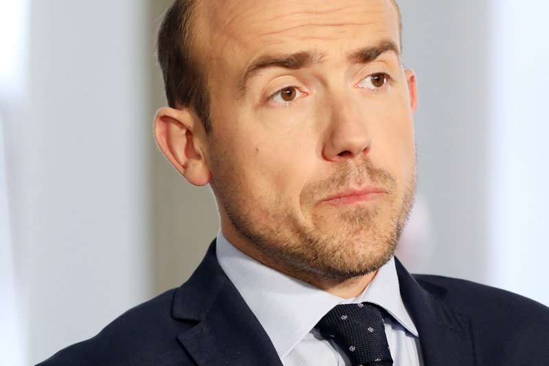 Agresywny człowiek wtargnął do jednego z biur poselskich PO. Groził, że "zabije maczetą" Borysa Budę i "zrobi porządek" z resztą największej partii opozycyjnej.