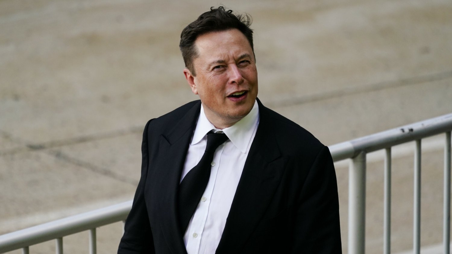 Elon Musk wyzwał na Twitterze Władimira Putina na pojedynek, którego "stawką będzie Ukraina".
