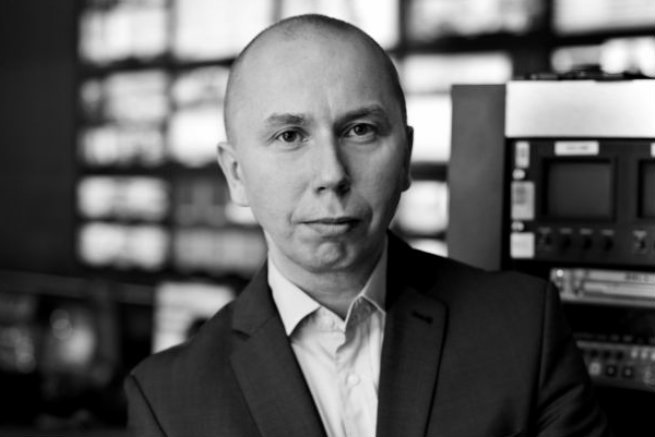 Nie żyje Sebastian Podkościelny, dziennikarz i współtwórca TVN24 i TVN24 BiS. Zmarł po długiej i ciężkiej chorobie, miał 47 lat.