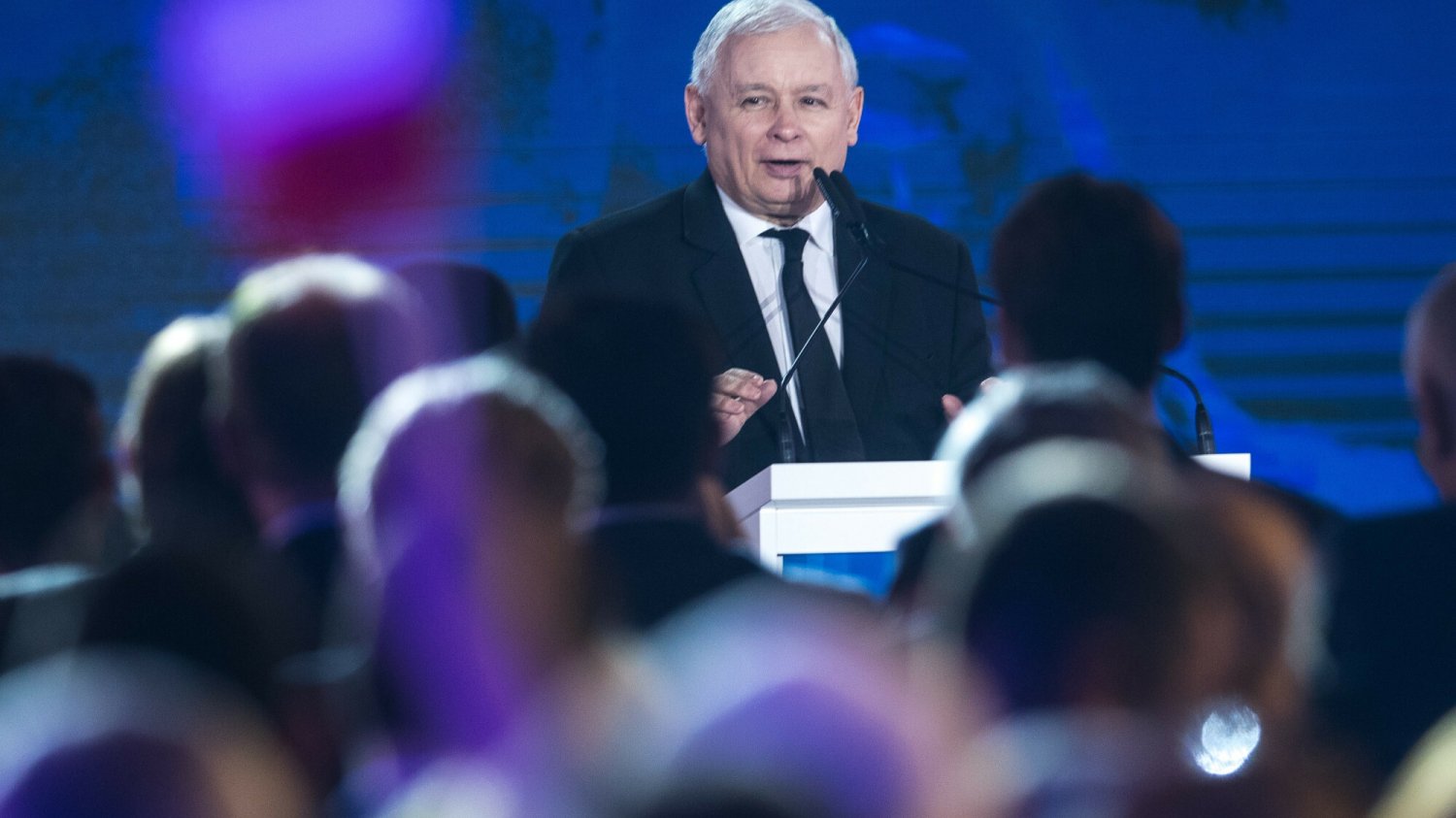 Na kongresie Prawa i Sprawiedliwości wicepremier ds. bezpieczeństwa i prezes PiS Jarosław Kaczyński zaśpiewał dziwną wersję "Mazurka Dąbrowskiego".