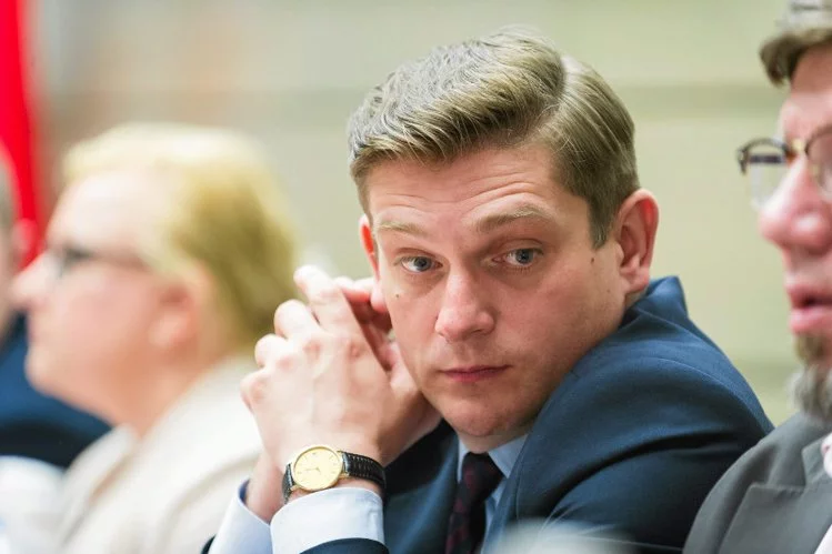 Bartosz Kownacki zaszokował swoim pytaniem do Rafała Trzaskowskiego.
