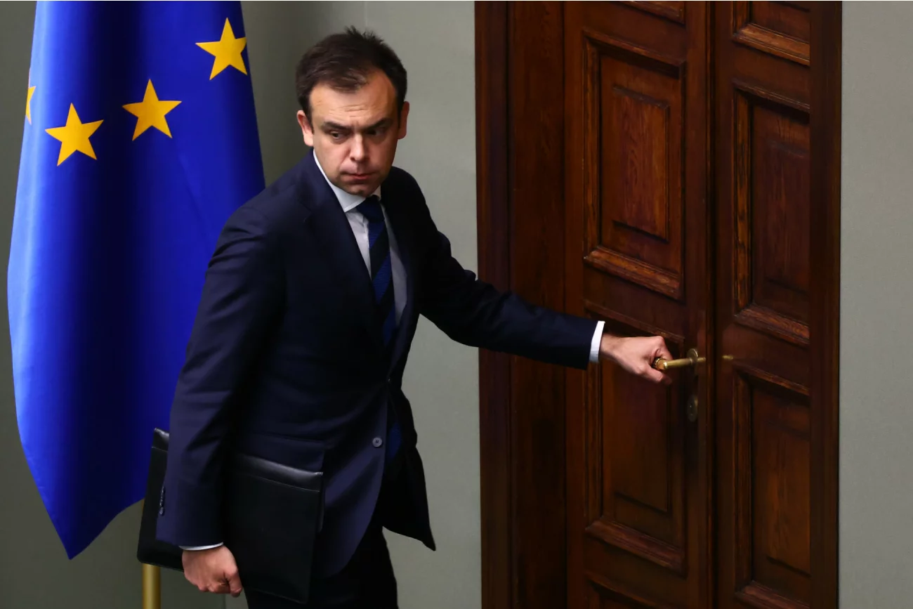Pakt migracyjny. Polska zagłosuje przeciw – zapowiada minister finansów