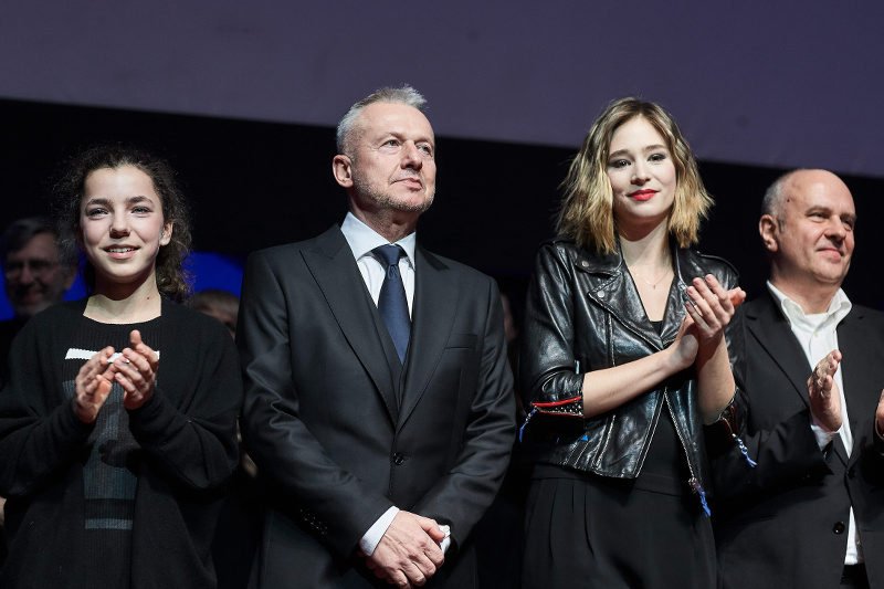 Bronia Zamachowska na premierze "Powidoków" w towarzystwie Bogusława Lindy i Zofii Wichłacz