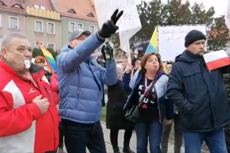 W Wodzisławiu doszło do kolejnego starcia zwolenników z przeciwnikami Andrzeja Dudy.