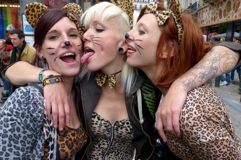 Kolczyk w języku może mieć niekorzystny wpływ na nasze zęby.