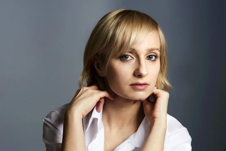 Izabela Janiszewska, dziennikarka i pisarka
