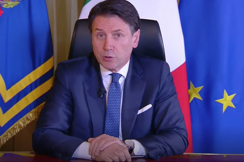 Premier Włoch Giuseppe Conte poinformował w orędziu do narodu o zamknięciu wszystkich sklepów oprócz tych z żywnością.