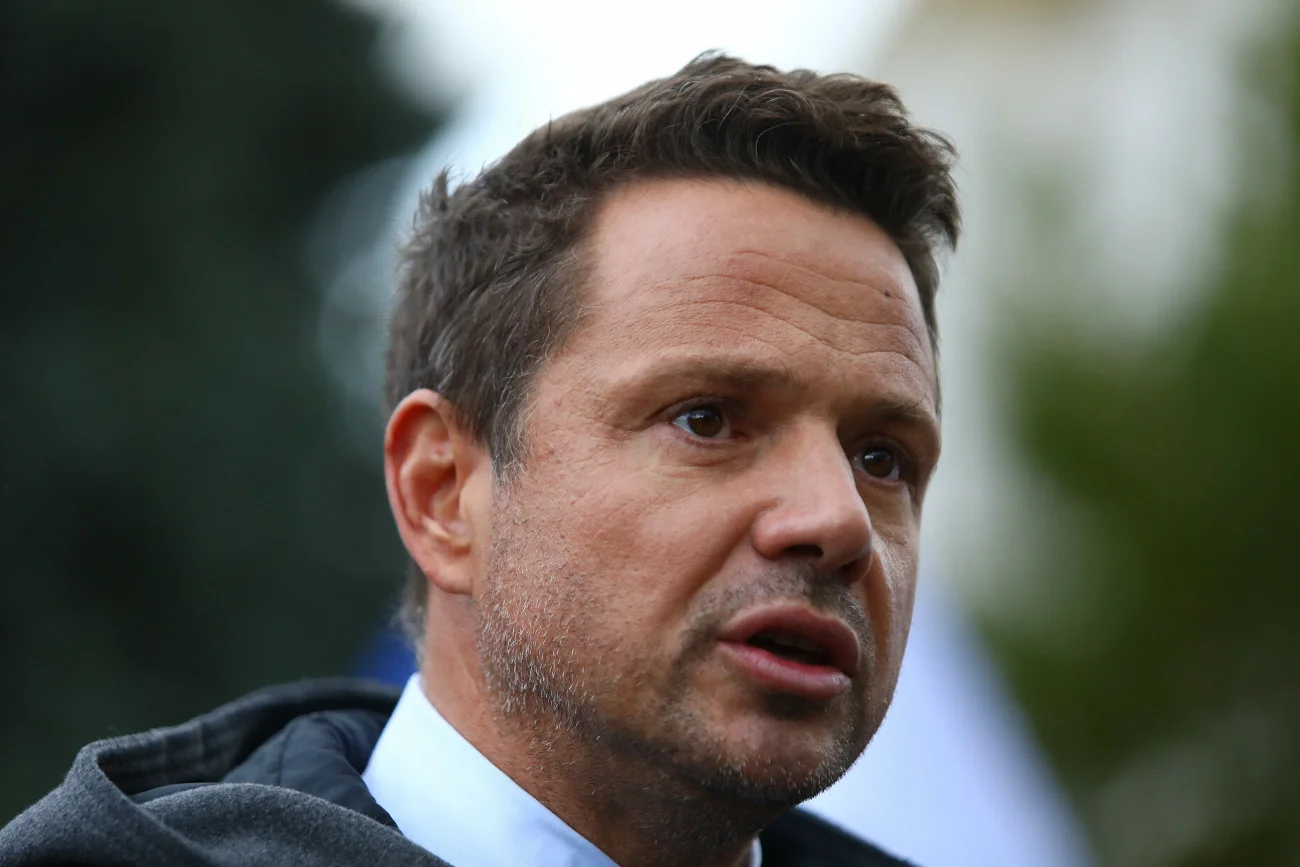 Wiceprzewodniczący Platformy Obywatelskiej Rafał Trzaskowski w "Faktach po Faktach" zadeklarował, że jest zwolennikiem używania paszportów covidowych.