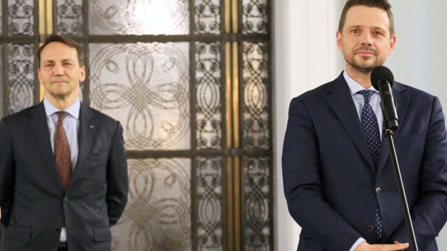 Radosław Sikorski czy Rafał Trzaskowski? Sondaż pokazał na czyje głosy mogą liczyć.