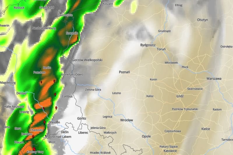 Silne burze, deszcz i grad będą dzisiaj spędzać sen z powiek mieszkańcom zachodnich województw. Apelujemy o ostrożność.