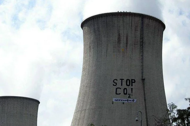 "Financial Times" uważa, że Polska może mieć problemy z redukcją emisji CO2