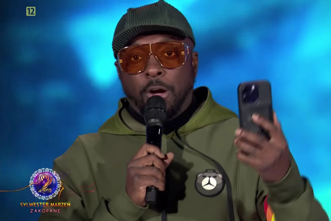 Dlaczego Will.i.am z Black Eyed Peas w Zakopanem cały czas miał telefon przed oczami? Will.i.am z Black Eyed Peas na Sylwestrze Marzeń TVP w Zakopanem.