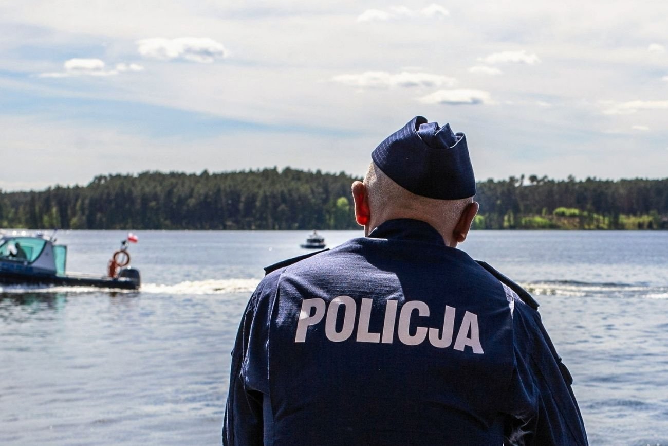 Znaleziono ciało w wodzie. Policja: To prawdopodobnie nożownik z Krakowa