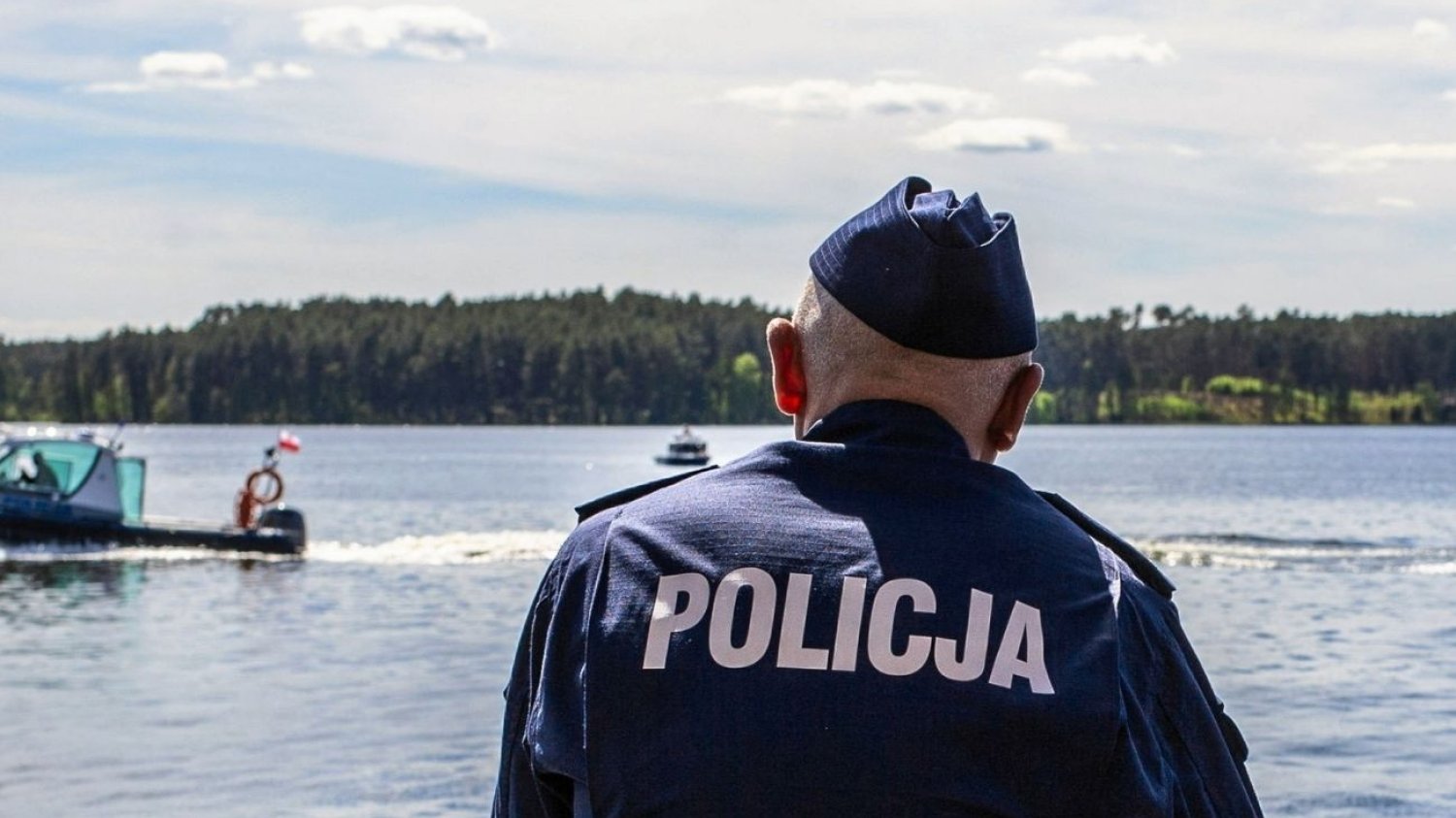 Wędkarz znalazł ciało mężczyzny. To prawdopodobnie nożownik z Krakowa.