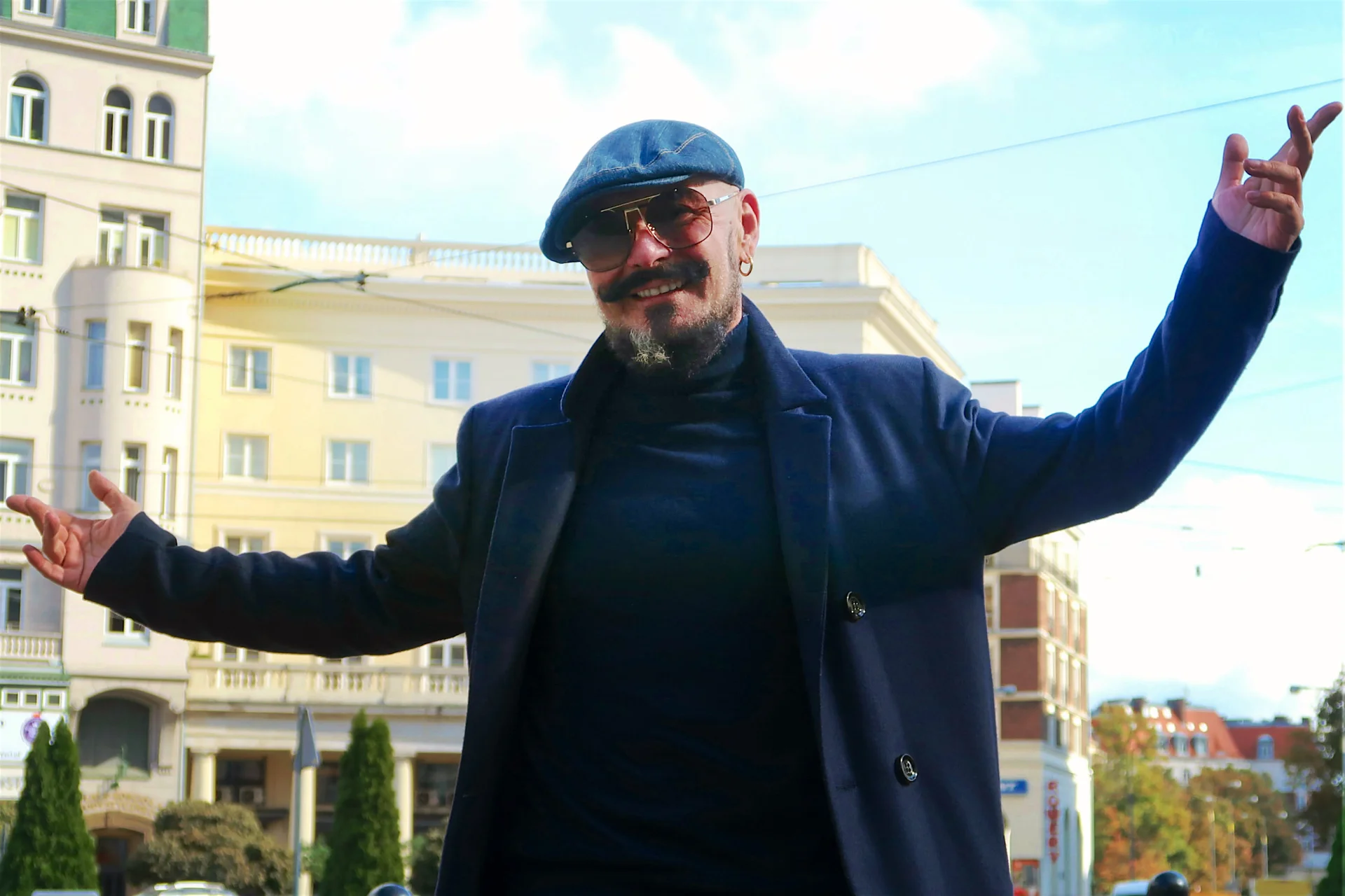 Modą można się bawić. Choć podkreślmy: wcale nie trzeba
