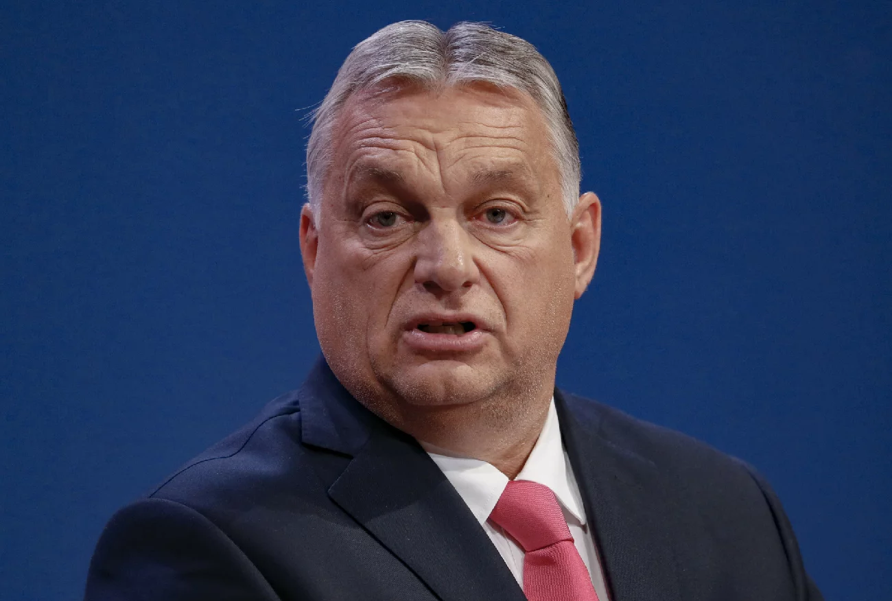 Co zdradza mowa ciała Viktora Orbána. "To jest gest Kaczyńskiego"